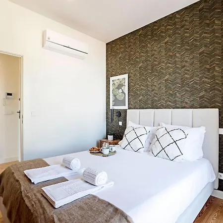 Stunning Duplex Near River By Lovelystay Oporto