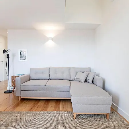 Stunning Duplex Near River By Lovelystay * Oporto