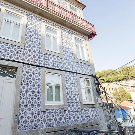 Stunning Duplex Near River By Lovelystay Oporto