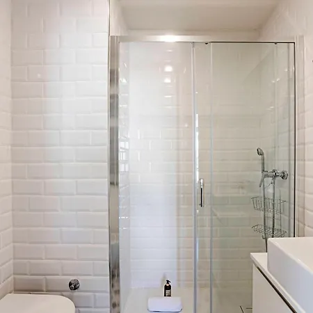 Stunning Duplex Near River By Lovelystay Appartement Porto